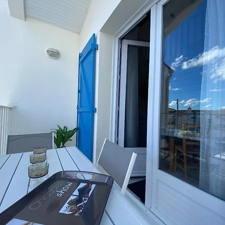 1er Etage Proche Centre-ville, Et Commerces, Balcon, Parking, Wifi Inclus - Fr-1-22-171